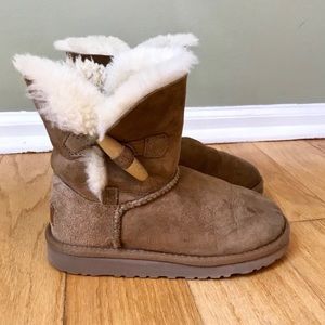 Girls UGGS